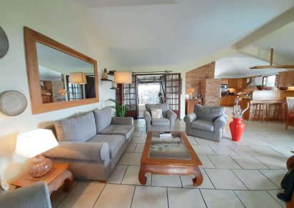 House / Villa - 3 Bedrooms - 600 m²