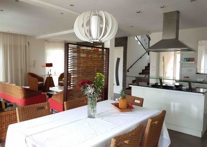 House / Villa - 4 Bedrooms - 1718 ft²