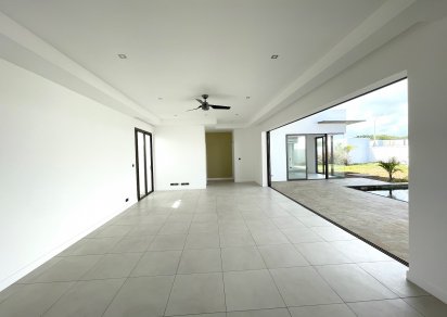 House / Villa - 4 Bedrooms - 220 m²