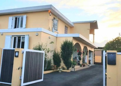 House / Villa - 4 Bedrooms - 222 m²