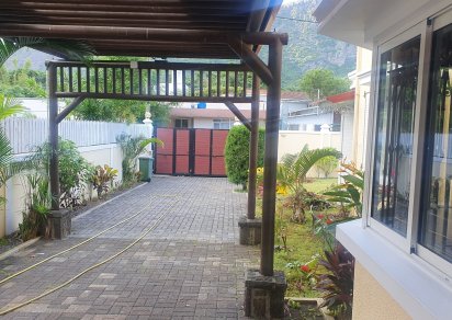 House / Villa - 4 Bedrooms - 225 m²