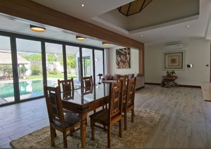 House / Villa - 4 Bedrooms - 230 m²