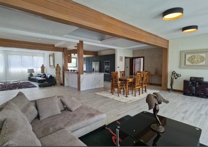 House / Villa - 4 Bedrooms - 230 m²