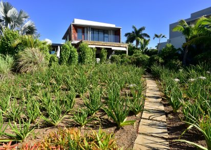 House / Villa - 4 Bedrooms - 240 m²