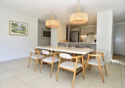 House / Villa - 4 Bedrooms - 240 m²