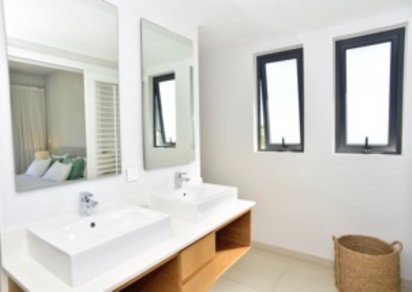 House / Villa - 4 Bedrooms - 240 m²