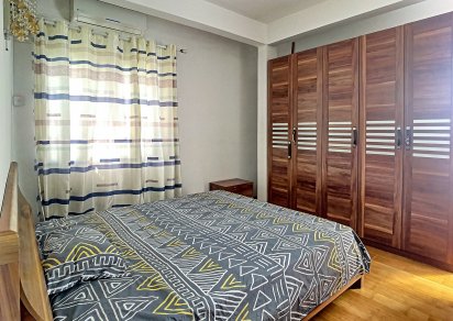 House / Villa - 4 Bedrooms - 242 m²
