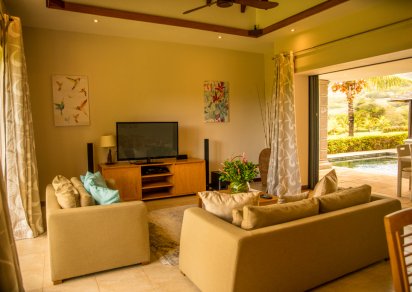 House / Villa - 4 Bedrooms - 245 m²