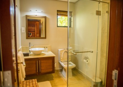 House / Villa - 4 Bedrooms - 245 m²