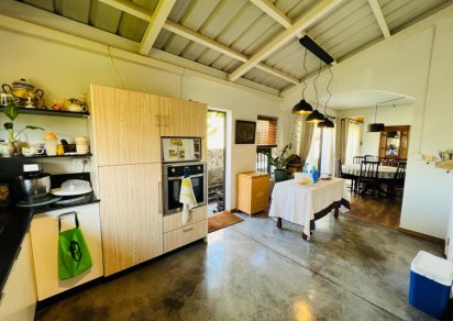House / Villa - 4 Bedrooms - 249 m²