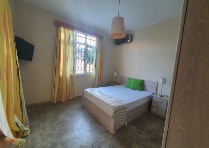 House / Villa - 4 Bedrooms - 251 m²
