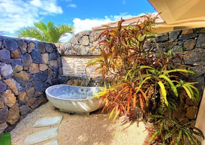 House / Villa - 4 Bedrooms - 254 m²