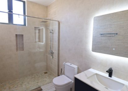 House / Villa - 4 Bedrooms - 260 m²