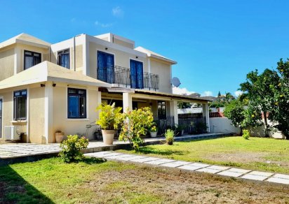 House / Villa - 4 Bedrooms - 260 m²