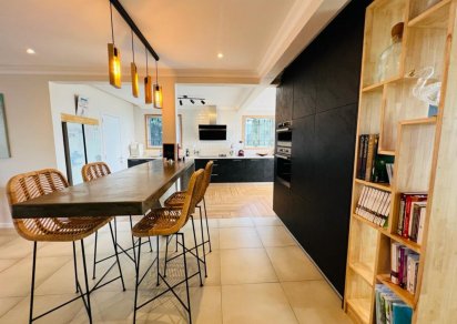House / Villa - 4 Bedrooms - 265 m²