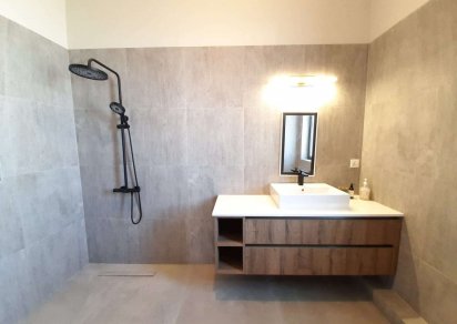 House / Villa - 4 Bedrooms - 270 m²