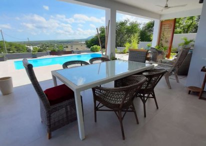 House / Villa - 4 Bedrooms - 270 m²