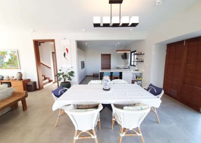 House / Villa - 4 Bedrooms - 270 m²