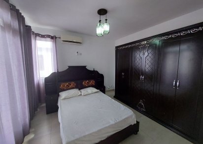 House / Villa - 4 Bedrooms - 275 m²