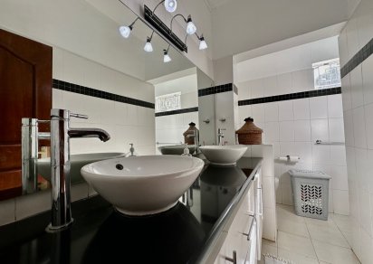 House / Villa - 4 Bedrooms - 280 m²