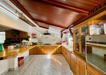 House / Villa - 4 Bedrooms - 280 m²