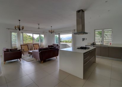 House / Villa - 4 Bedrooms - 280 m²