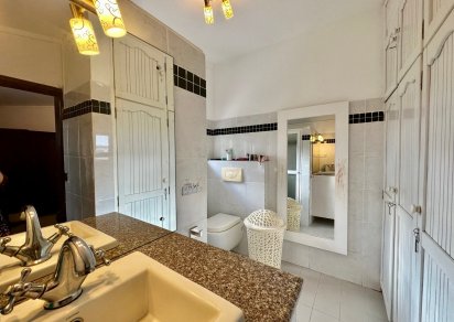 House / Villa - 4 Bedrooms - 280 m²