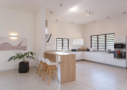 House / Villa - 4 Bedrooms - 295 m²