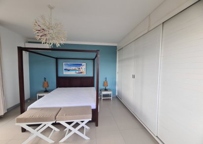 House / Villa - 4 Bedrooms - 300 m²