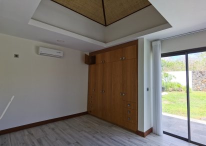 House / Villa - 4 Bedrooms - 300 m²