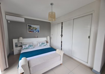 House / Villa - 4 Bedrooms - 300 m²