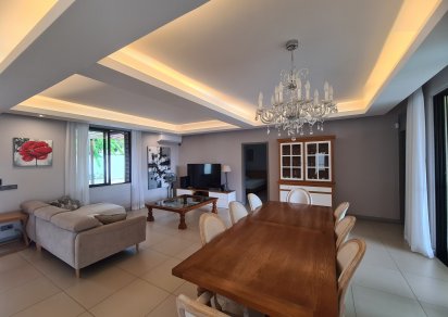 House / Villa - 4 Bedrooms - 300 m²