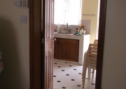 House / Villa - 4 Bedrooms - 3200 ft²