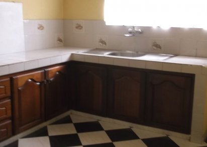 House / Villa - 4 Bedrooms - 3200 ft²
