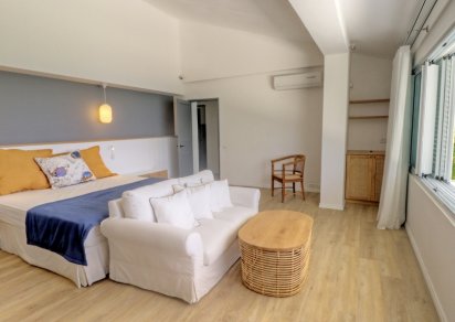 House / Villa - 4 Bedrooms - 320 m²