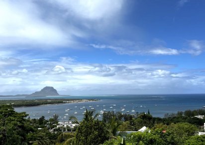 House / Villa - 4 Bedrooms - 342 m²