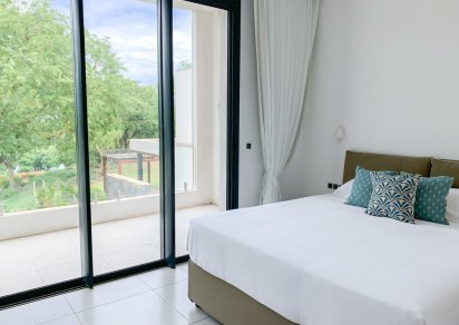 House / Villa - 4 Bedrooms - 342 m²