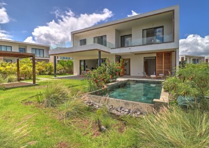 House / Villa - 4 Bedrooms - 342 m²