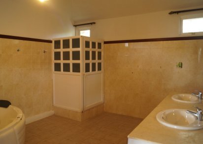 House / Villa - 4 Bedrooms - 350 m²