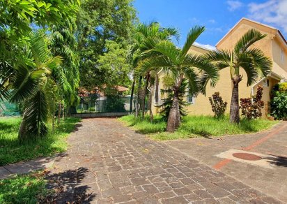 House / Villa - 4 Bedrooms - 350 m²