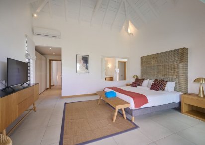 House / Villa - 4 Bedrooms - 354 m²