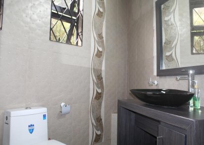 House / Villa - 4 Bedrooms - 371 m²