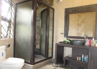 House / Villa - 4 Bedrooms - 371 m²
