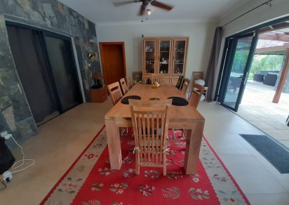 House / Villa - 4 Bedrooms - 375 m²