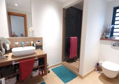 House / Villa - 4 Bedrooms - 375 m²