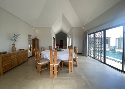 House / Villa - 4 Bedrooms - 400 m²