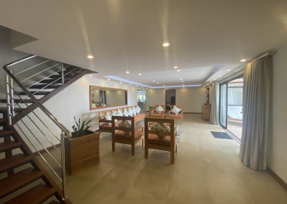 House / Villa - 4 Bedrooms - 400 m²