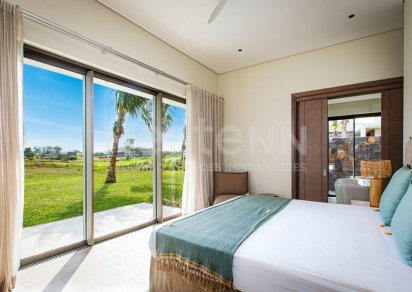 House / Villa - 4 Bedrooms - 444 m²