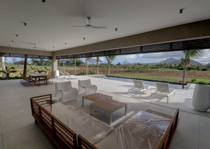 House / Villa - 4 Bedrooms - 444 m²