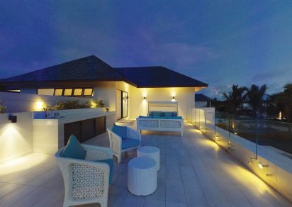 House / Villa - 4 Bedrooms - 580 m²